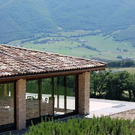 Agriturismo Il Casale Degli Amici Норча Экстерьер фото