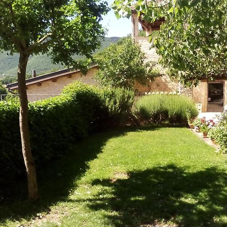 Agriturismo Il Casale Degli Amici Норча Экстерьер фото