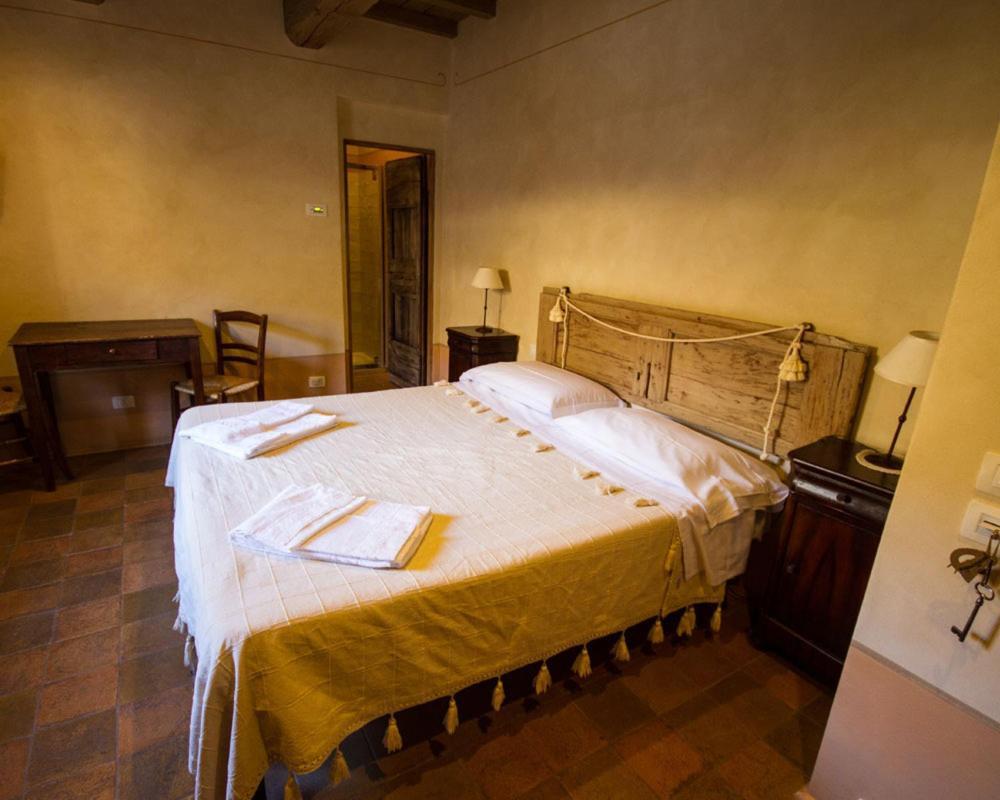 Agriturismo Il Casale Degli Amici Норча Экстерьер фото