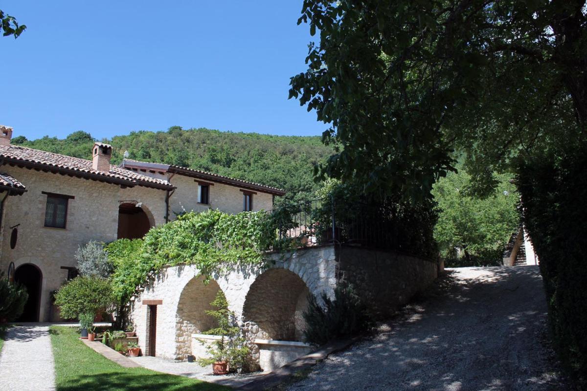 Agriturismo Il Casale Degli Amici Норча Экстерьер фото