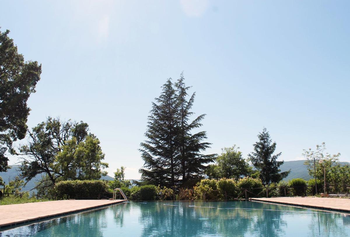 Agriturismo Il Casale Degli Amici Норча Экстерьер фото